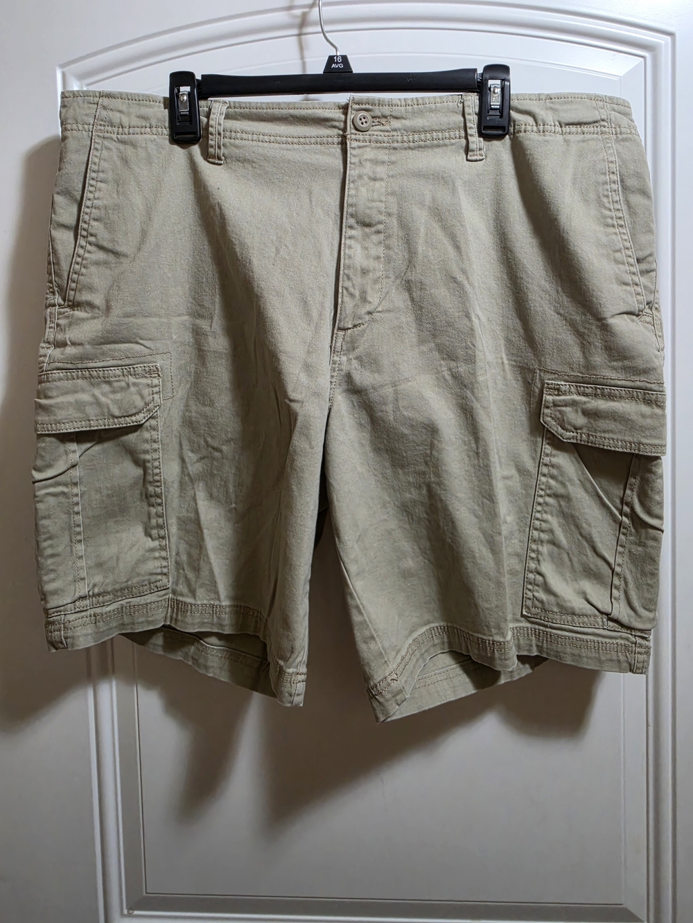 George Men's Cargo Shorts in Khaki Green